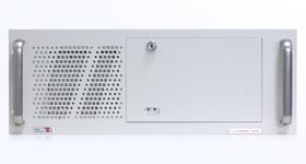 Lockable front door on all CL45xx 19-inch industrial computers for rack mounting